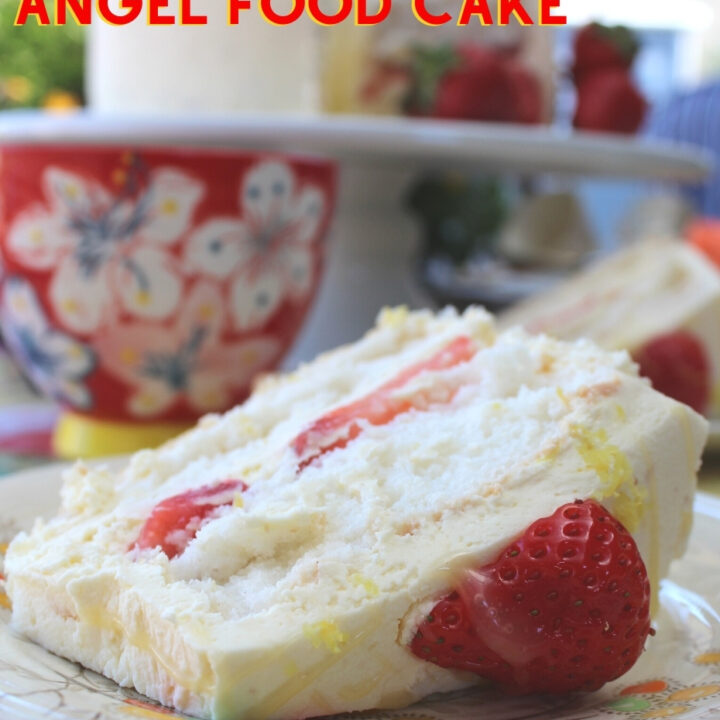 Strawberry and Lemon Angel Food Cake Strawberry and Lemon Angel Food Cake. Strawberry and lemon angel food cake is a light and fluffy sponge type cake, sandwiched with lemon whipped cream and fresh strawberries. An easy recipe for a no fat cake. The best homemade angel cake recipe, perfect for dessert
