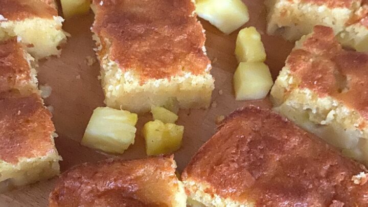 Easy Homemade Pineapple CakeH