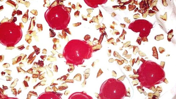 Moms Banana Split PieH