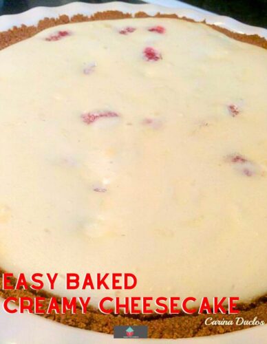 Easy Baked Creamy Cheesecake, a simple and straightforward recipe for a baked cheesecake with no frills. Just a really tasty and easy dessert!