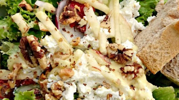 Goats Cheese Salad with warm Herb and Walnut VinaigretteH