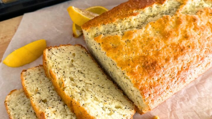Easy Lemon and Poppyseed French Yogurt CakeH