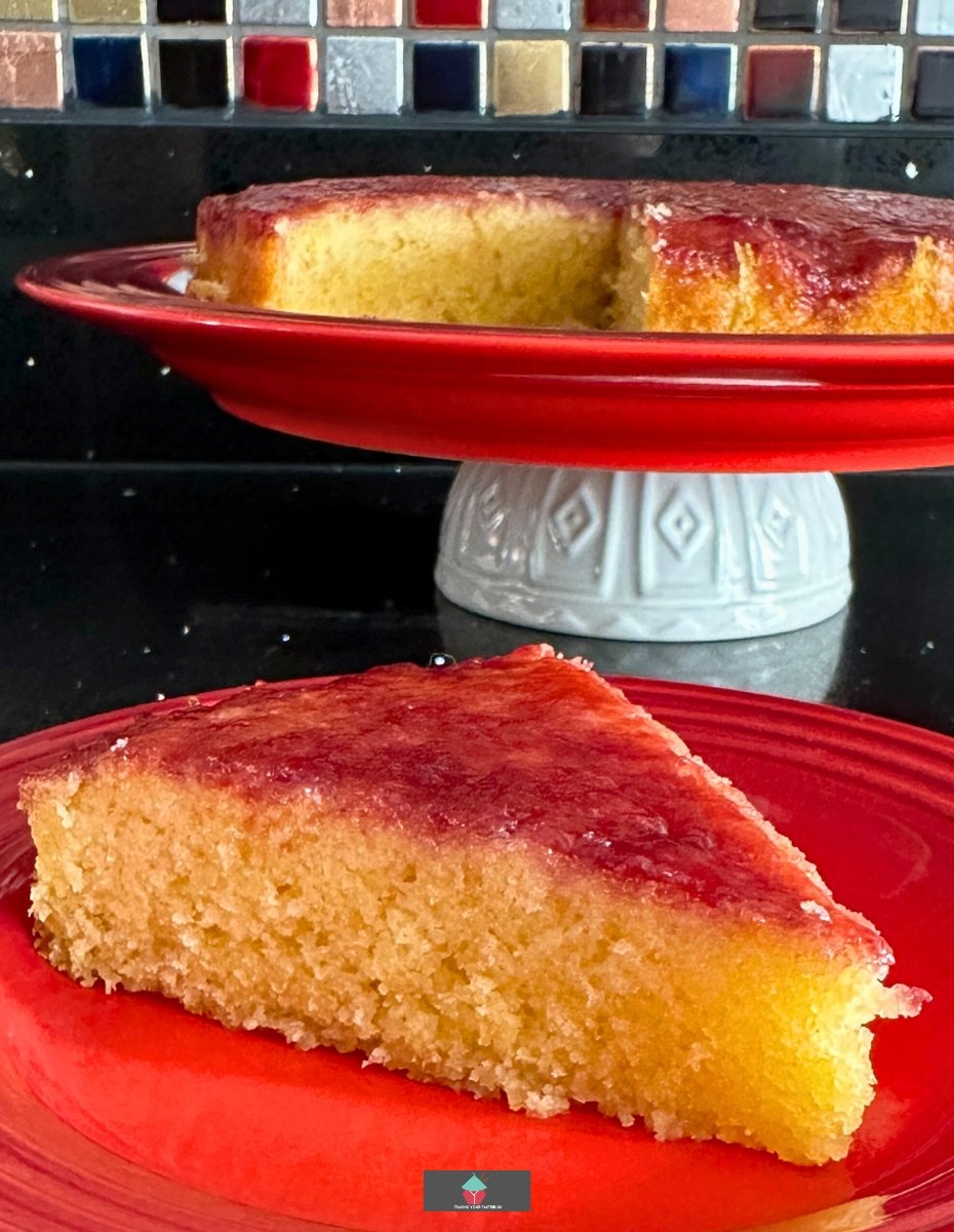 Raspberry and Lemon Upside Down Cake Raspberry and Lemon Upside Down Cake. Deliciously refreshing lemon upside down cake recipe, fluffy lemon sponge with a layer of sharp raspberry jam to give a great combination. A great cake recipe, perfect for afternoon tea or a party.