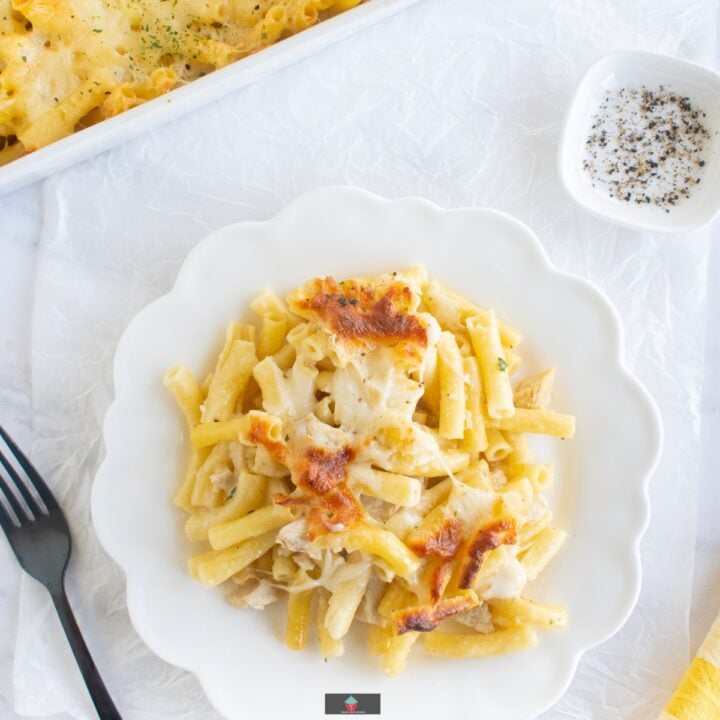 Chicken Alfredo Ziti Pasta Bake Chicken Alfredo Ziti Pasta bake recipe is an easy dinner, loaded with chicken, mozzarella and parmesan cheese and baked in a creamy Alfredo sauce.