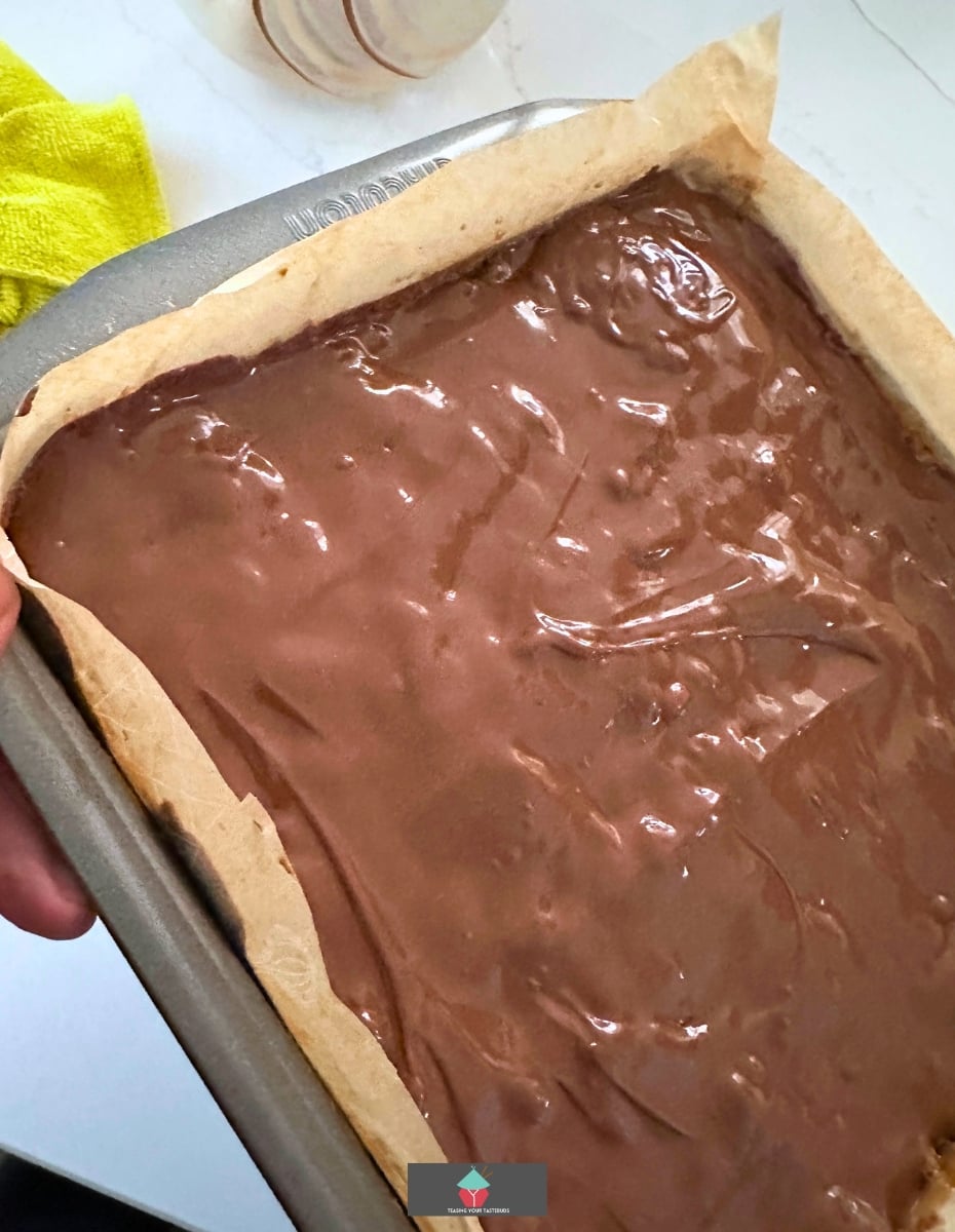 Chocolate Caramel Walnut Bars, add chocolate layer
