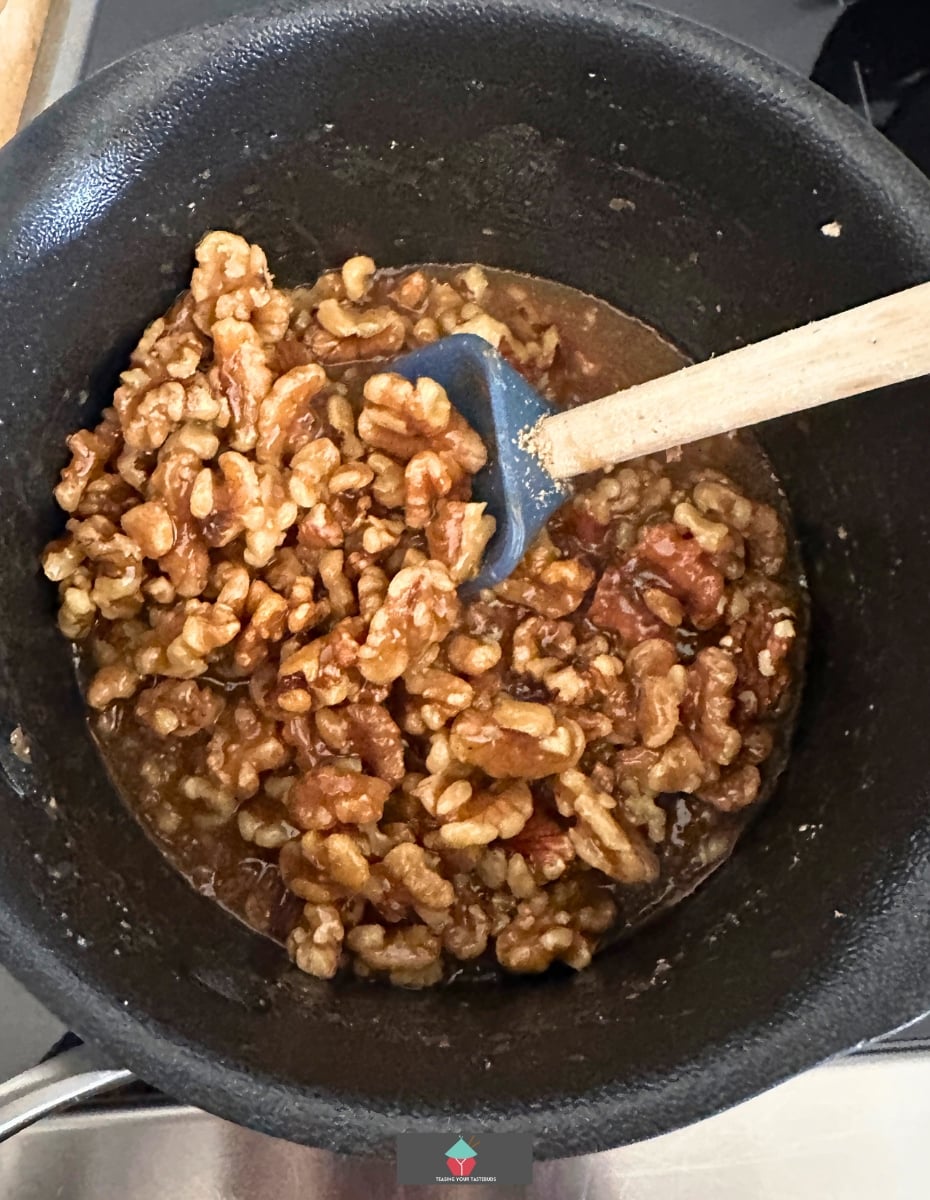 Chocolate Caramel Walnut Bars, caramel mixture
